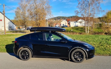Skiguard 830T til Tesla Y
